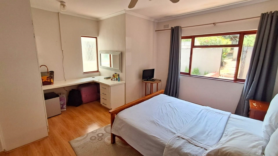 5 Bedroom Property for Sale in Bergsig Western Cape